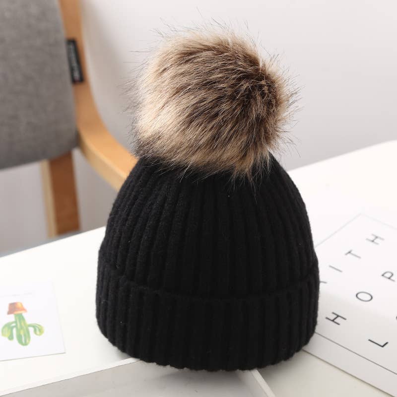 Knitted Beanie with Fur Pom Pom | Black