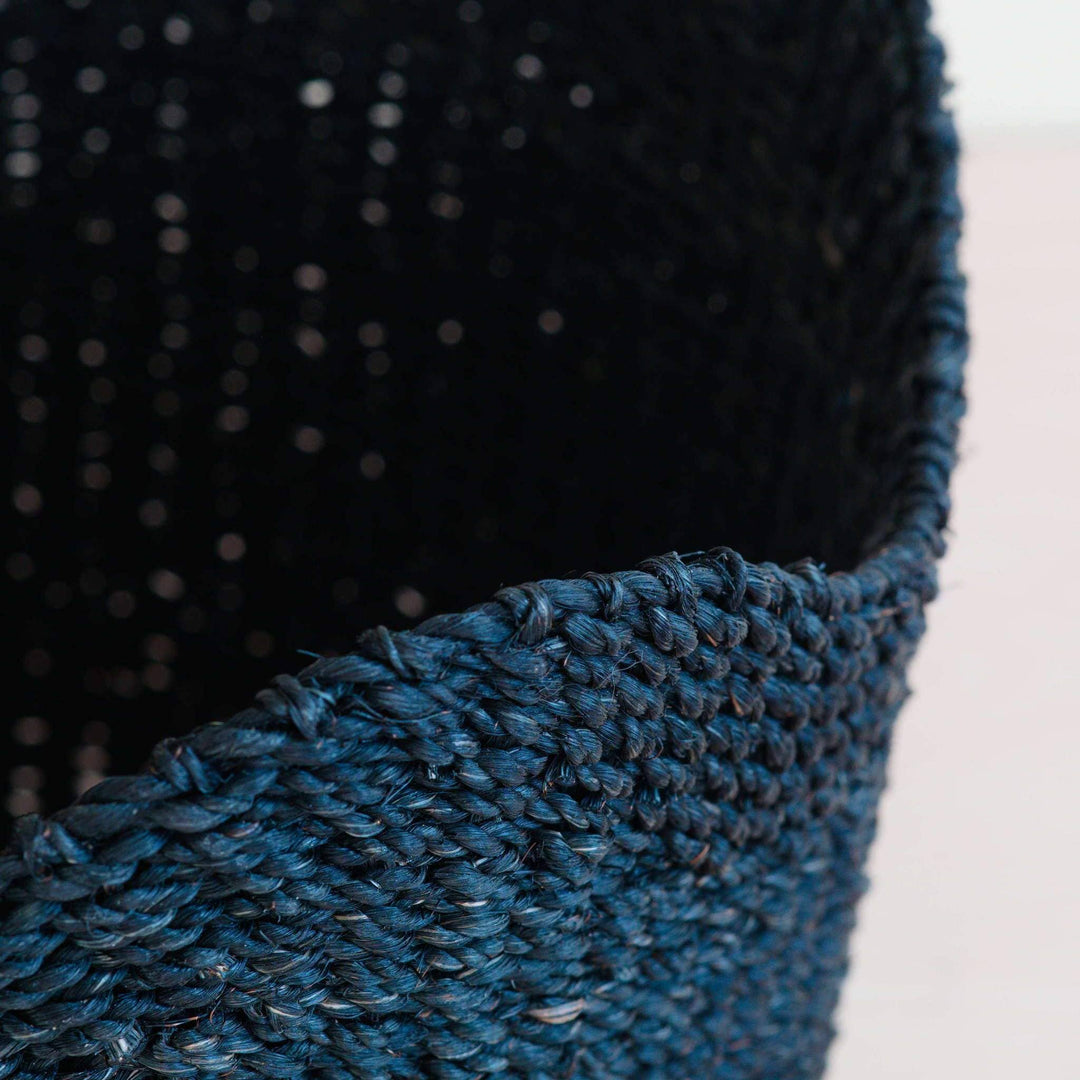 Black Scallop Basket
