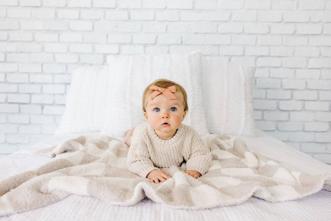 Oat Checkered Plush Blanket