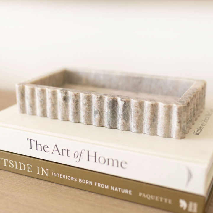 Scalloped Marble Bridge Tray | Beige